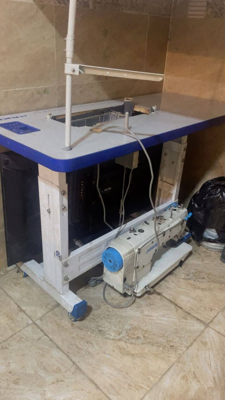 البيع مكينه خياطه نضيفه ونوعيتها درجه اولى


**إذا كنت صاحب هذا الإعلان وتريد حذفه لأي سبب، رجاءا أرسل رسالة إلى الدعم الفني**
