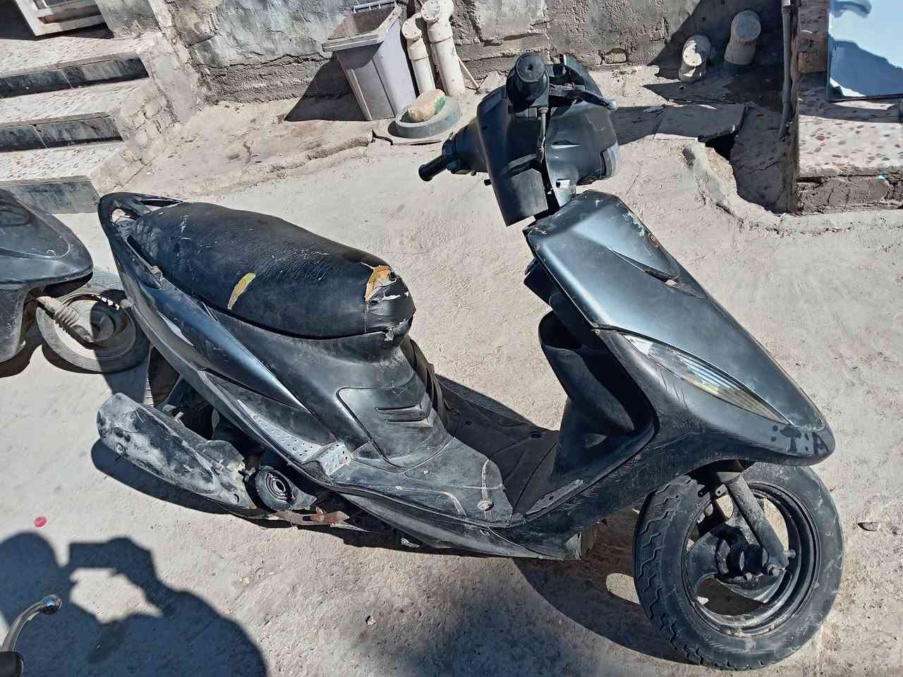 سلام عليكم للبيع
دراجه ماكس اوراق السعر 600 وبيها مجال
الدراجه شغاله عوزه بس كهربائيات
***********
