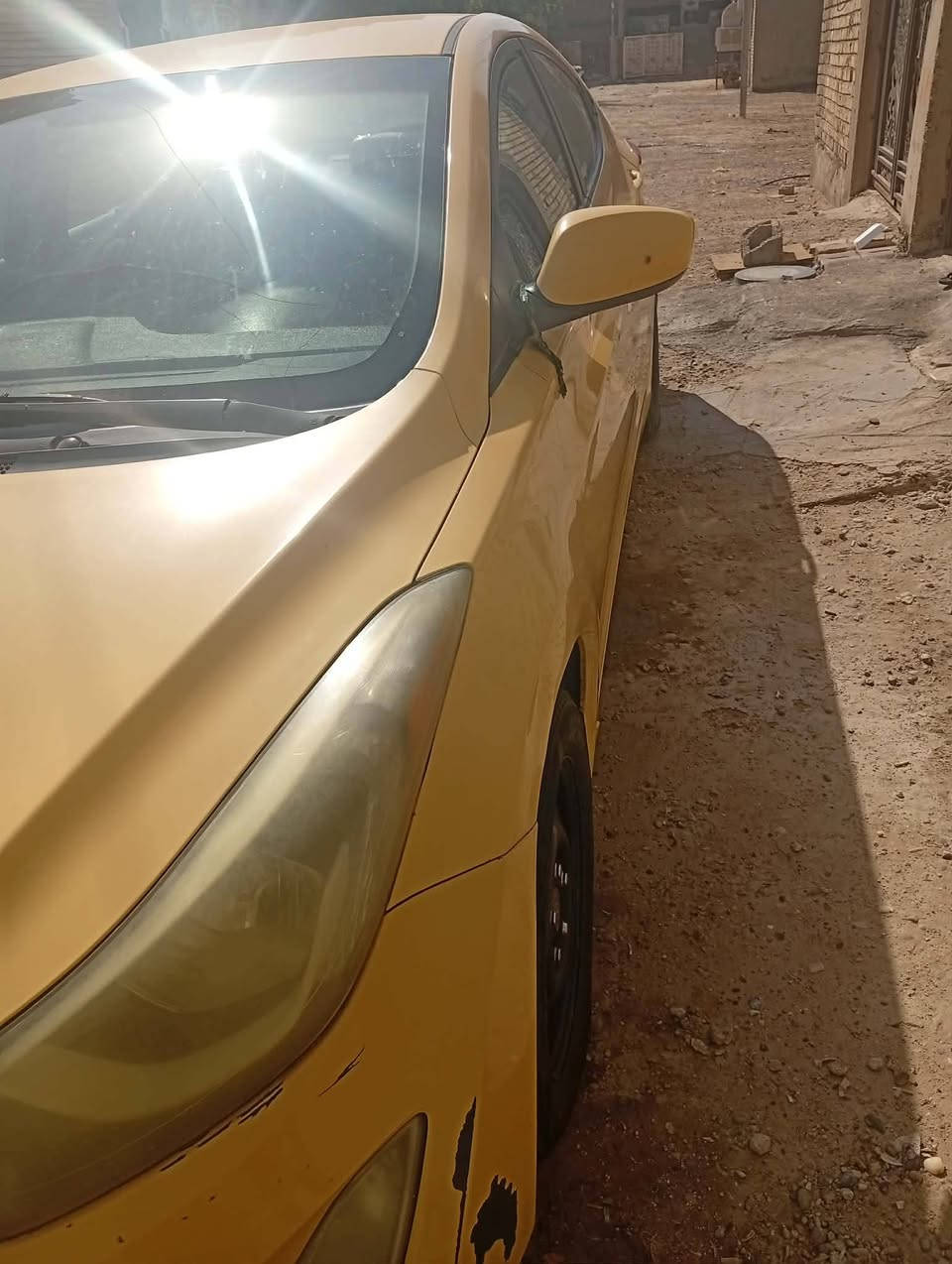 السلام عليكم للبيع بلاديه موديل ٢٠١٥ بغداد السعر 95 هاتف ***********
