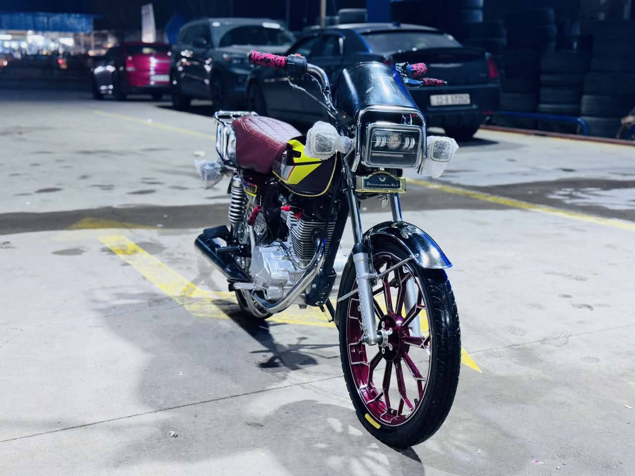 سلام عليكم 
ماطور ساڤيني 
2023
محرك 200 هونزدا 
منفيس اصلي 
محرك كبس 
سعر 550 وبي مجال 
ماشاء الله حيل نضيف و قوي 
مكاني اربيل شارع 100 قريب فاملي مول 
*********** واتساب 
رقم ***********
