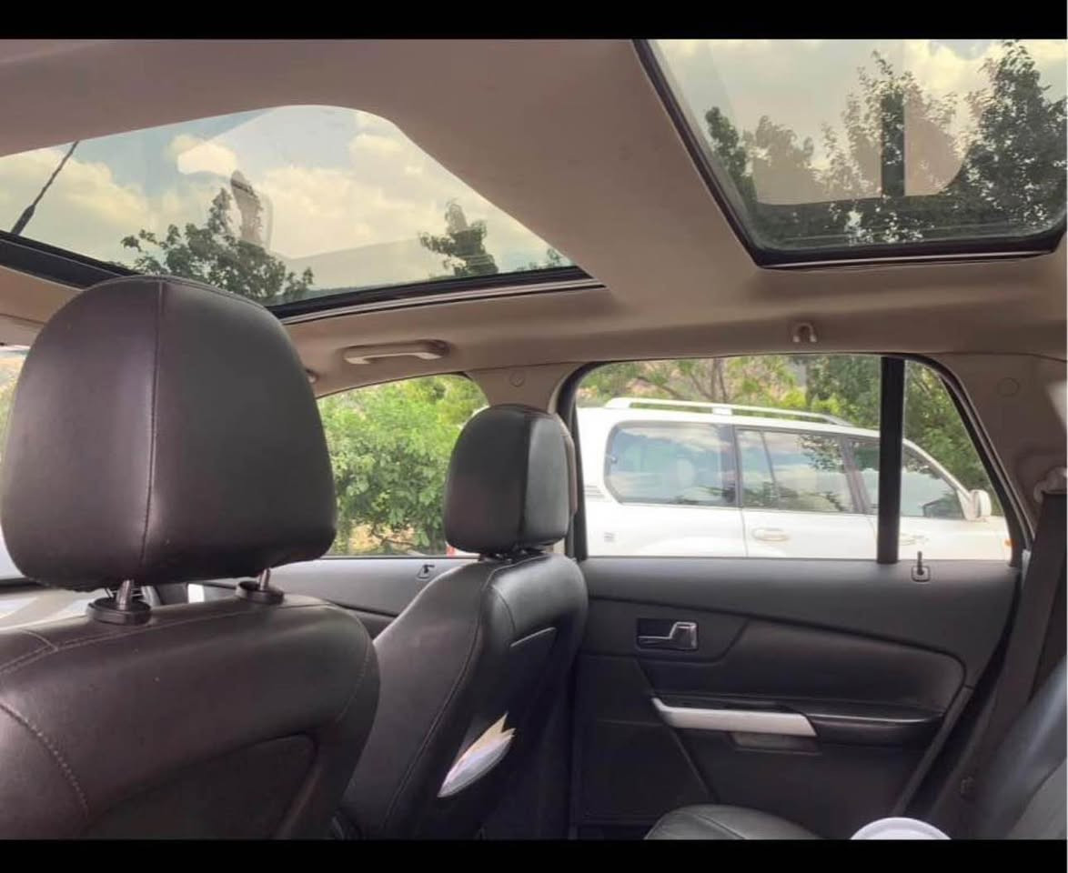 فۆرد ئیدج ٢٠١٣ فول مواسەفات سپۆرت گیرو مەکینەو کارەبایات بەشەرت مواسەفات بەسمە پانۆراما کوشن جلدو هیتەر و بەسمە و دەبل ئەکسل مەکینە کرایتەوە لۆ واتەر پەمپ بەشەرت سبوخ بۆنیت بەس پەمپە ٢ جی بچوک ساردە کوتە سعرى ١٣٨ وەرەقەو مەجالیکی زۆر زۆر کەم ژمارەی تەلەفۆن *********** أربيل, العراق
