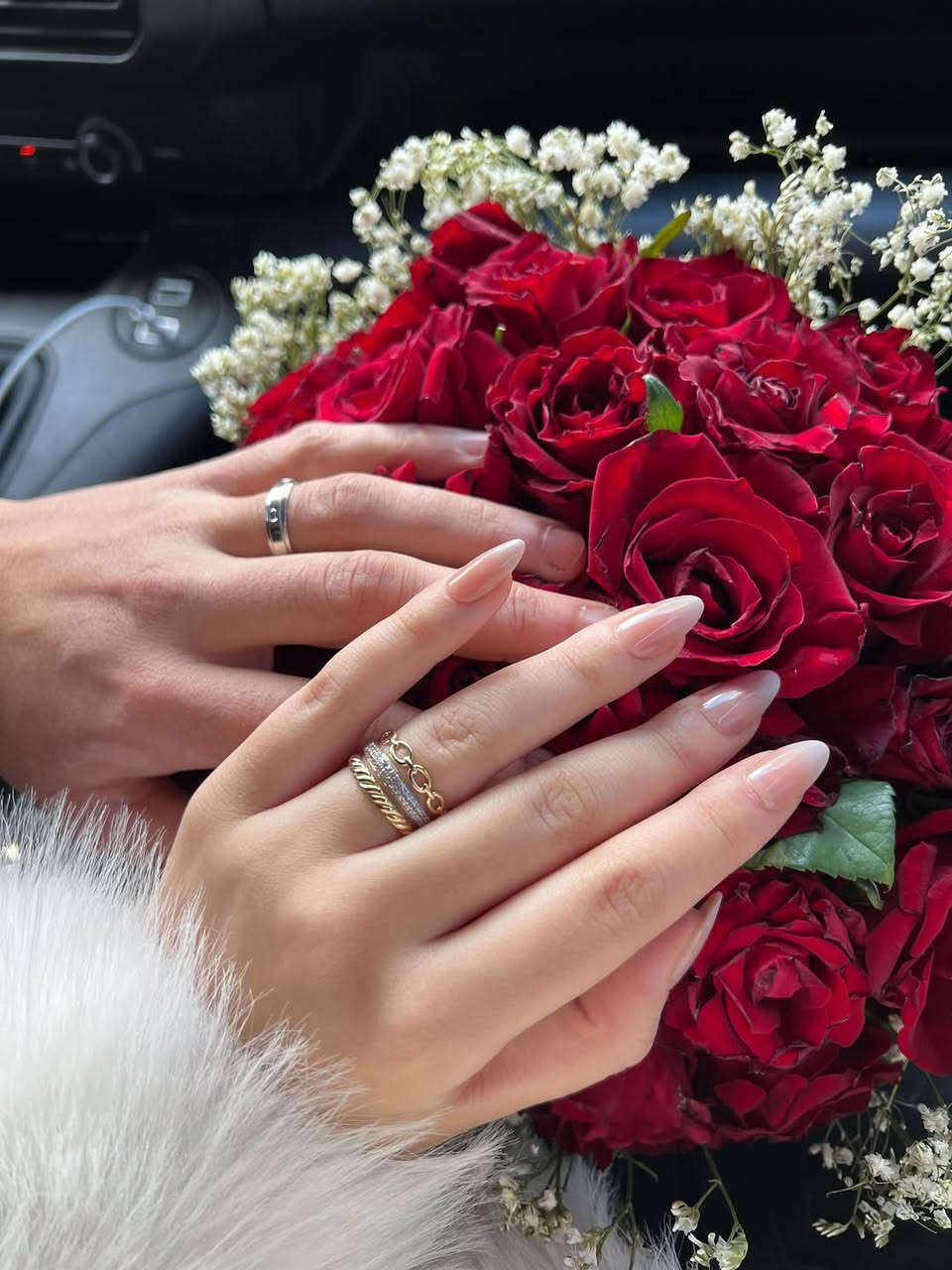 خليك مميز واهدي من تحب اجمل بوكيهات الورد الطبيعي🌹 ♥️
متوفر دفع  ماستر او رصيد اسياعنوان  ميسان/قطاع 28شارع السوك مجاور مجمع محمد الموسوي يوجد لديناخدمه توصيل 🚕 رقم الهاتف طلب السريع ***********
