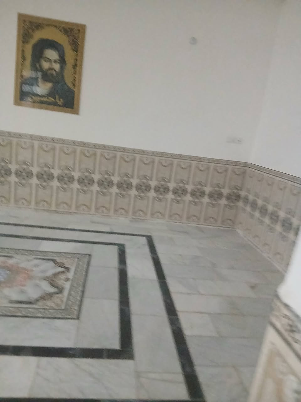 السلام عليكم  بيت 230متر طابو زراعي سند 25بناء طابوك يحتوي البيت 4غرف وصحيات وصاله واستقبال ومطبخ كربلاء  حي الامل مقابل عمود 83تفاصيل اكثر اتصل غير متاوجد على الفيس ***********
