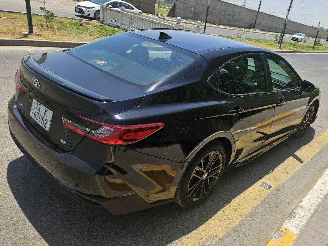 السلام عليكم 
كامري امريكي لون اسود هايبرد 2500 SE
كير وجام اوتو جلد بصمه رادارات ماشيه 9000 ميل  ويل ١٨ سبورت اوتو هولد هندر بصمه شاحن واير ليس ليدات مرقم بغداد 
حادثه جاملغ يسرا خلفي وصندوك شويه تعديل بي والباقي مكفول .
21800 $
*********** بغداد, العراق
