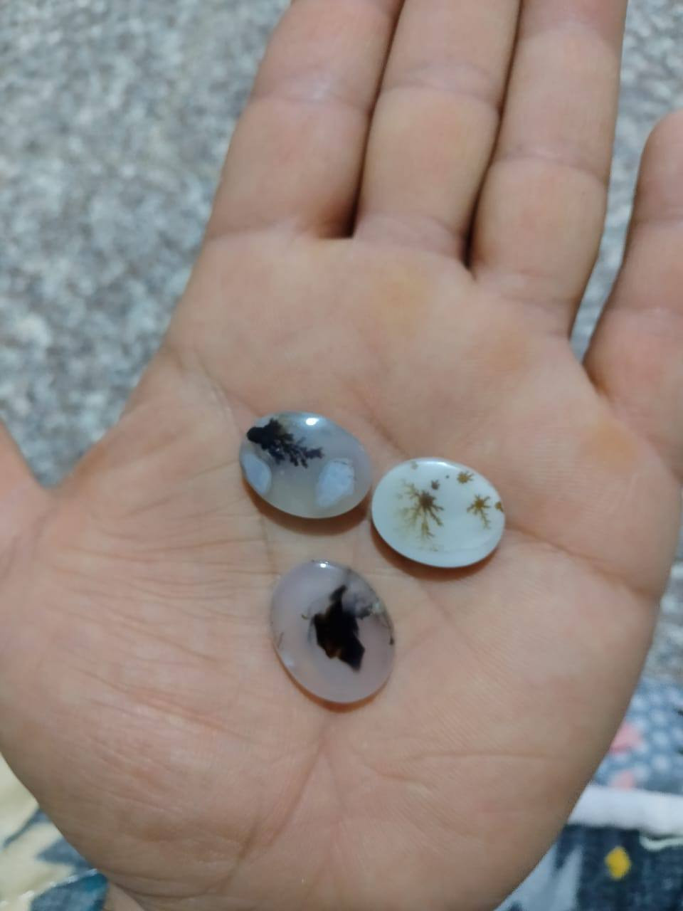 مجموعه أحجار
جزع يماني ذمه 
سليماني 
يماني شجري 
الي عنده سعر للكل بالخاص يتفضل


**إذا كنت صاحب هذا الإعلان وتريد حذفه لأي سبب، رجاءا أرسل رسالة إلى الدعم الفني**