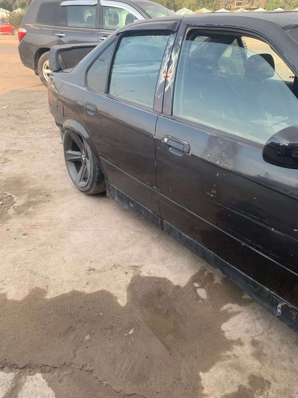 السلام وعليكم بي ام خفاش موديل 93 محرك 4 سلندر محرك وكير كصه سنويه عضم عاج موازي فول عادي ساره جاهزه العنوان سامراء السعر 25 قفل / ***********
