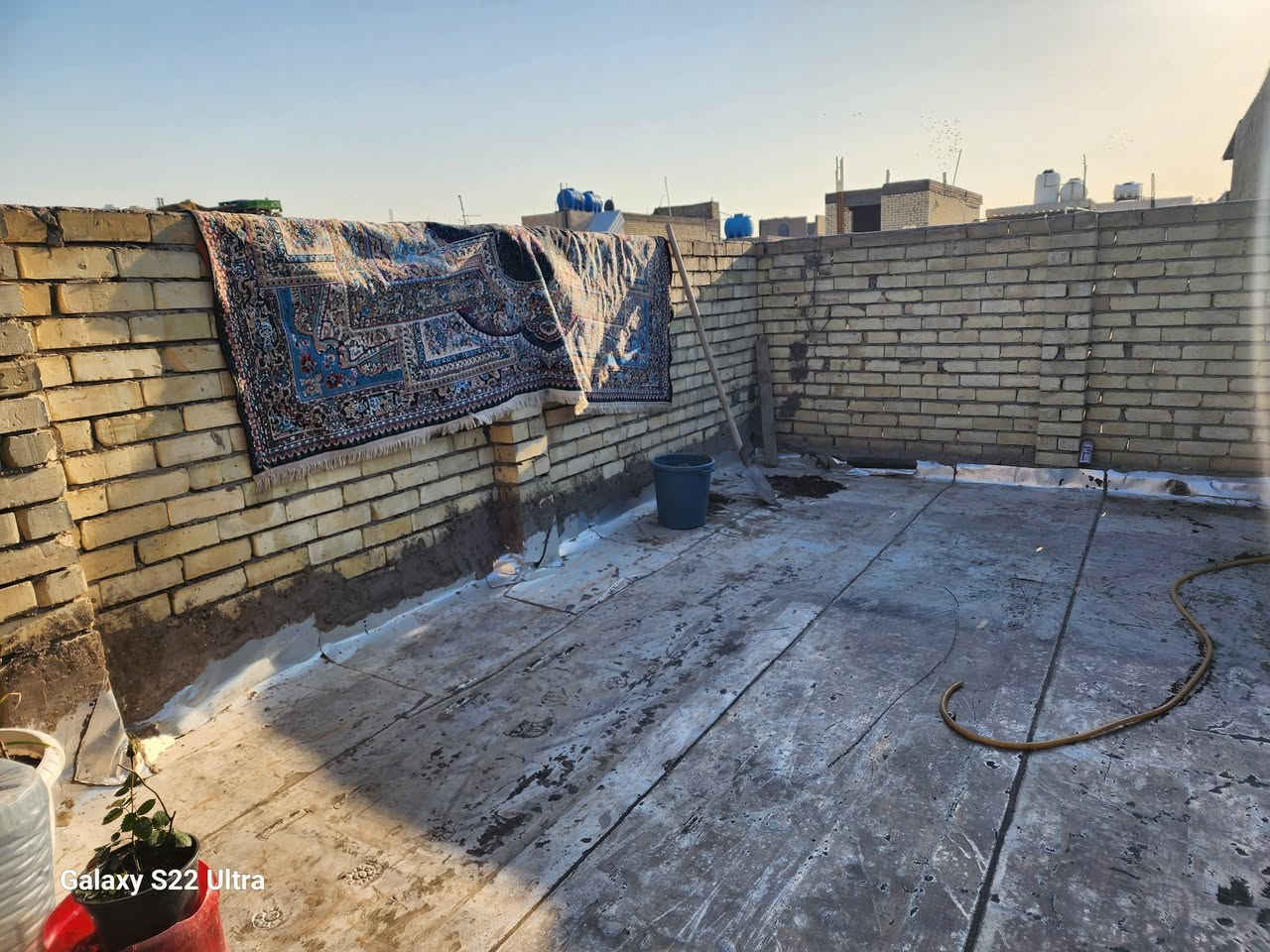 عندي هذا السطح اريد اشتغلة قفص حديد حسب ما موضع بالرسم البياني
فقط عمل... فقط عمل... فقط عمل... المواد اني اوفرها 
العنوان بغداد مدينة الصدر 
***********  الي عندي رغبة بالعمل يتصل واحنة بالخدمة
