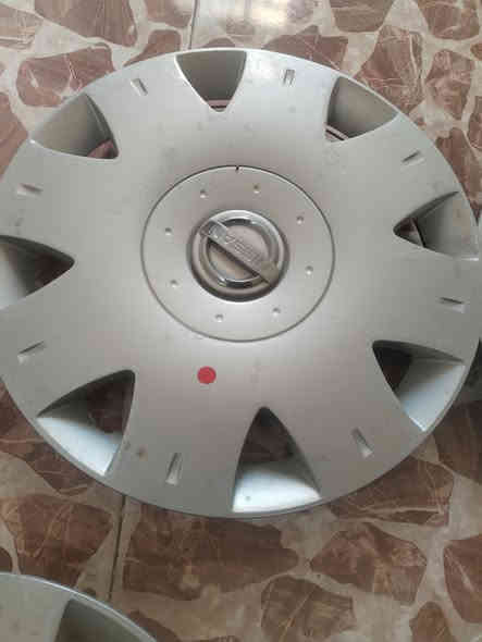 للبيع كبات صليات نيسان صني بغداد لامين 40وبيهن مجال قليل ***********
