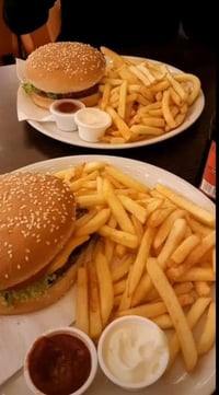 مأكولات البركات • توصيل مجاني • شارع المعش