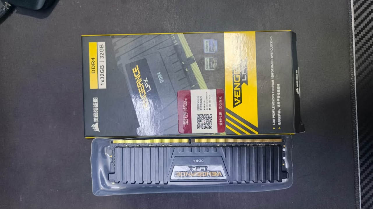 رام 32g
ddr4
ستك واحد للبيع
250الف غير مستخدم


**إذا كنت صاحب هذا الإعلان وتريد حذفه لأي سبب، رجاءا أرسل رسالة إلى الدعم الفني**
