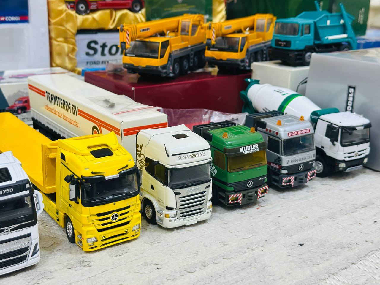 السلام عليكم
للبيع مجموعه حجم 1/50
كلها شركات عالميه مابيها تجاري 
سلعه نظيفه ومال جني 
المهتم يراسلني ويدلل 
الخاص مفتوح مااجاوب عالسعر بالتعليقات 
المجموعه تنباع بالكامل ماابيع قطع
كلكم على راسي 
توصيل مجاني


**إذا كنت صاحب هذا الإعلان وتريد حذفه لأي سبب، رجاءا أرسل رسالة إلى الدعم الفني**