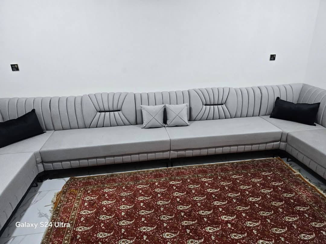 مفاجأة كبرى ♡ ويانه وبس الفتره محدوده  ديوانات ذات تصميم تركي شغل عراقي ضمان سفنج هايكستر عراقي ضغط عالي ضمان 6سنوات خشب 18مليم جام انج  ونص عراقي ضمان 10سنوات بأسعار منافسة وخيالية💫  خدمة توصيل 🚛الى باب البيت🏠 وسعر💫 التوصيل مجاني ديوان بموديلات تركية بطول 7.50 بسعر💫 مناسب جداَ جدا400 ألف د.ع  مع هدية كوشة عدد 4  نعمل💫 حسب القياسات الخاصة سعر المتر 65 ألف فقط فقط 
للحجز والاستفسار الرجاء الاتصال على الارقام التالية📞
***********مهند،،
***********مهند واتساب فايبر 
***********مهند،١
