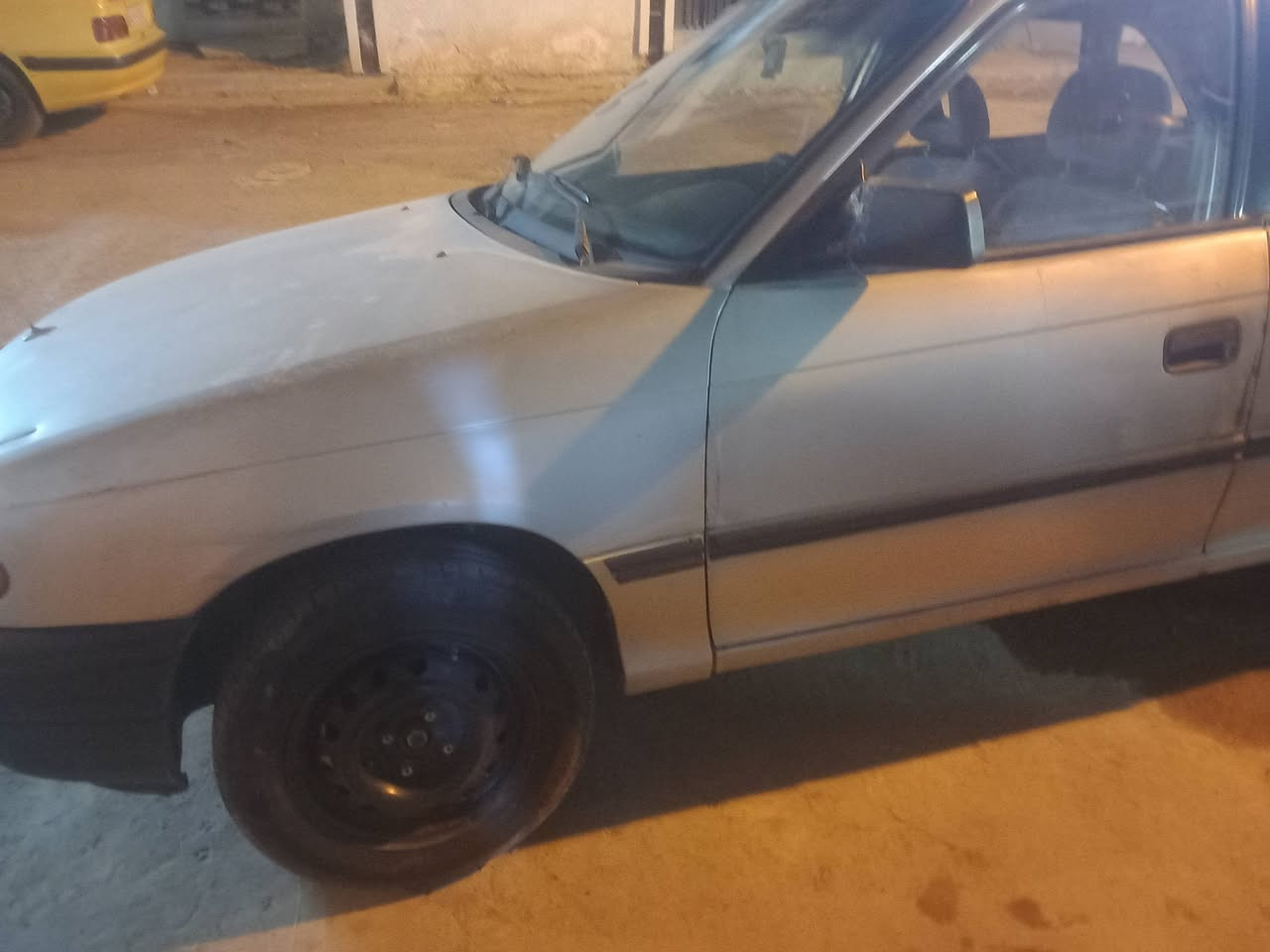 سلام عليكم اوبل استرا موديل ٩٢ كير مكينه كهربائيات صدرامامي خلفي كله جديد شواصي نضيفه سياره نضيفه احلى من الصور سنتر لك شغال تخم تاير واي استفسار اني حاضر هذا رقمي ***********
