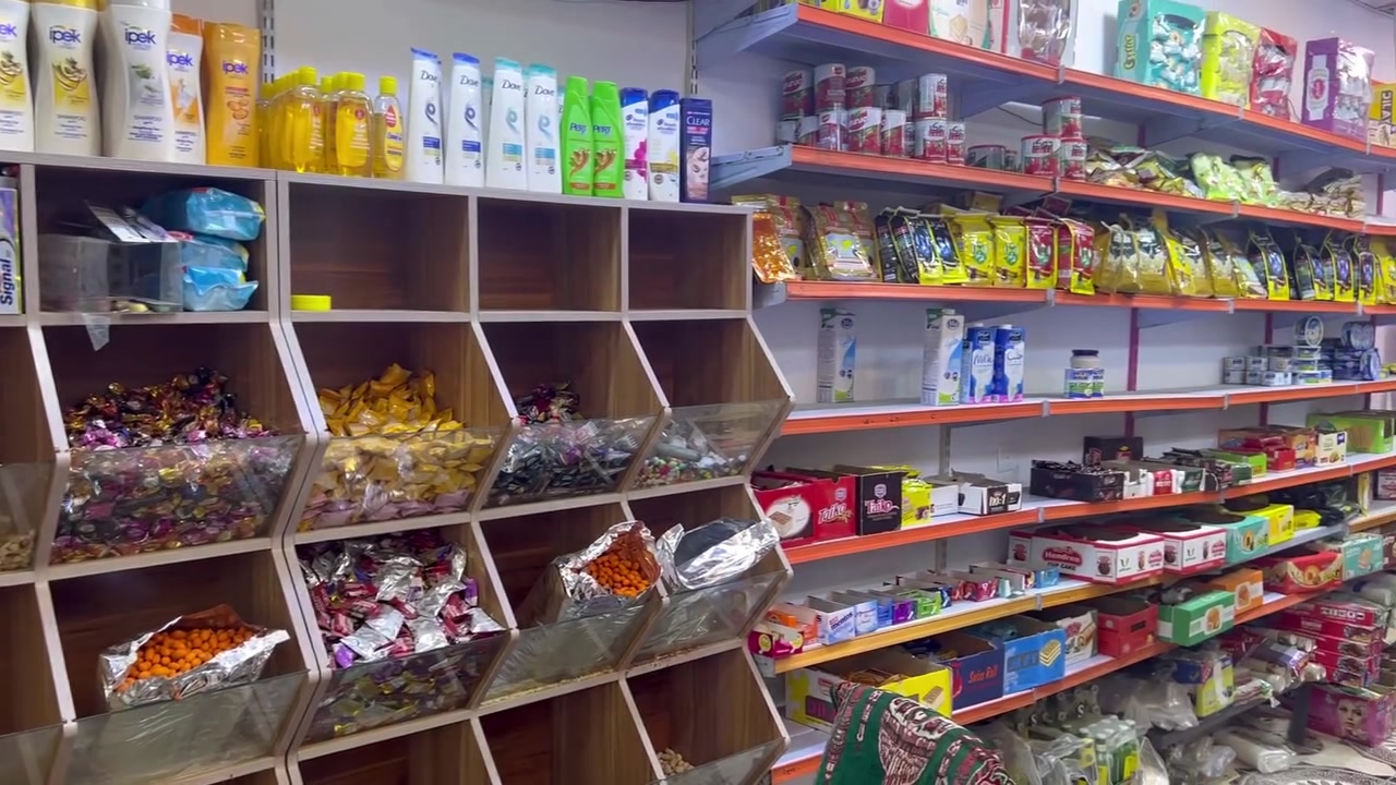 مكلف بالنشر 
للبيع أسواق غذائية متكاملة
موقع ممتاز  ✅
المحل جاهز للعمل مباشرة بدون أي تعب 

▫️رفوف وعارضات كاملة
▫️موقع حيوي
للاستفسار الاتصال على صاحب المحل ***********

العنوان راوه الجديده الشارع العام مجاور صيدلية محمد سعدالله
