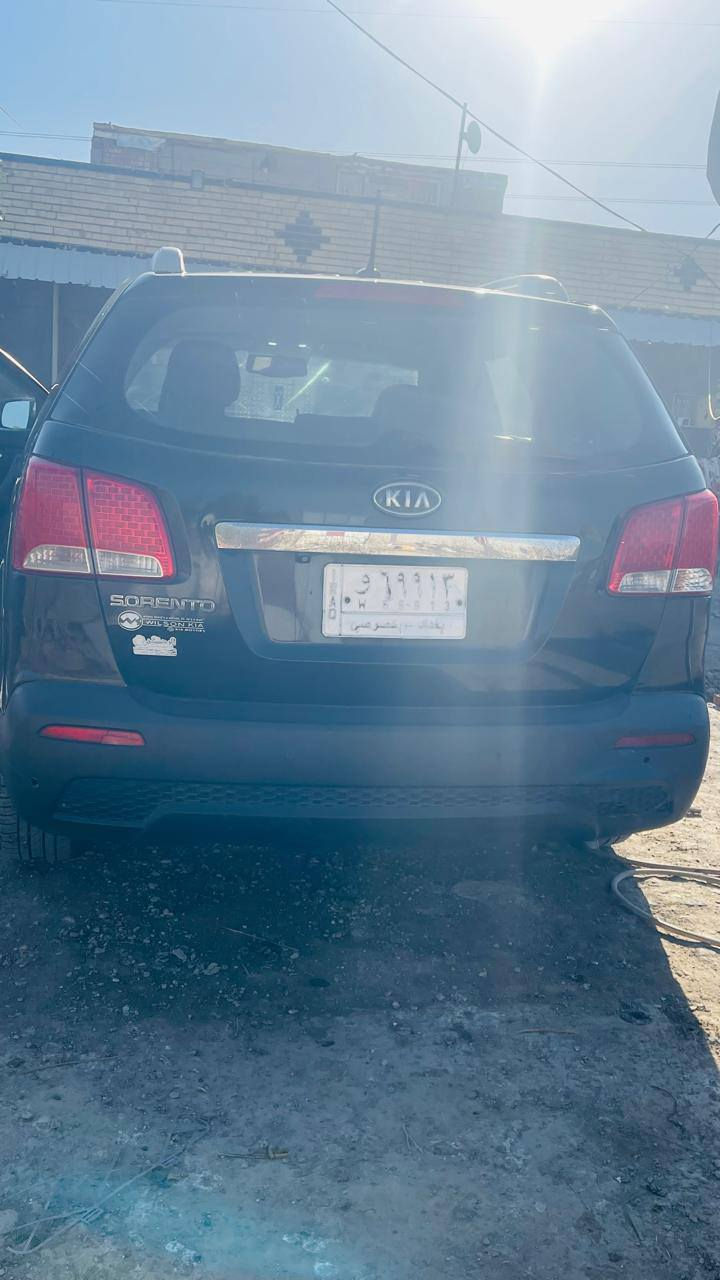 سورنتو موديل 2012
اللون اسود 
سبعه راكب 
أربع سلندر 
السعر 125$
بغداد مشروع وطني وارد امريكي بيه شي قليل صبغ العنون بسمايه ***********
