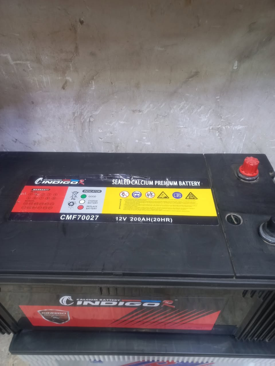 باتري للبيع قياس ٢٠٠ امبير السعر الزوج ١٥٠ الف مع القديم هاتف*********** بغداد الاعظميه
