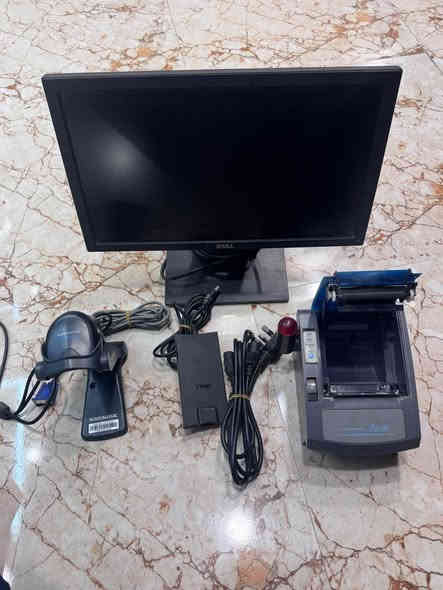 حاسبه كاشير دل نضيفه مع ملحقاتها كاشير كلش نضيفه وقليل استخدام رقم الهاتف *********** الرمادي
