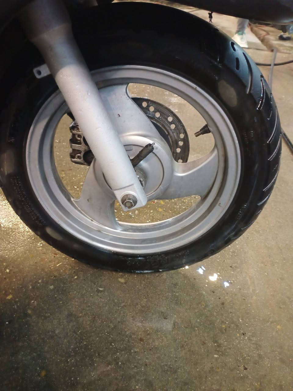 سلام عليكم شباب سبيسي للبيع دراجه نكره كل وكت لا تبخير لا تنيقيص خير من الله جيب فيتر وياك وتعال افحص سعر دراجه 400وبيه مجال الشراي


**إذا كنت صاحب هذا الإعلان وتريد حذفه لأي سبب، رجاءا أرسل رسالة إلى الدعم الفني**