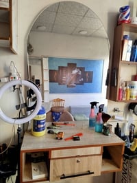 ميزين ومرايتين نضيفات بسعر مناسب نشره خلفيه بيهن قيم واخذ  07804349423