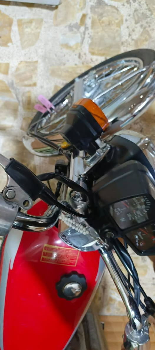 السلام عليكم دراجة اربعة كير اسكنر  نامه الاصلي ٣ احرف مديل2025 طالعة بشهر التاسع يوم ٦ مستخدمة قليل كلش الدراجة نضافة فول ومكفولة السعر 650 وبيهه مجال قليل
الرقم:***********
مكان كربلاء الحر.
