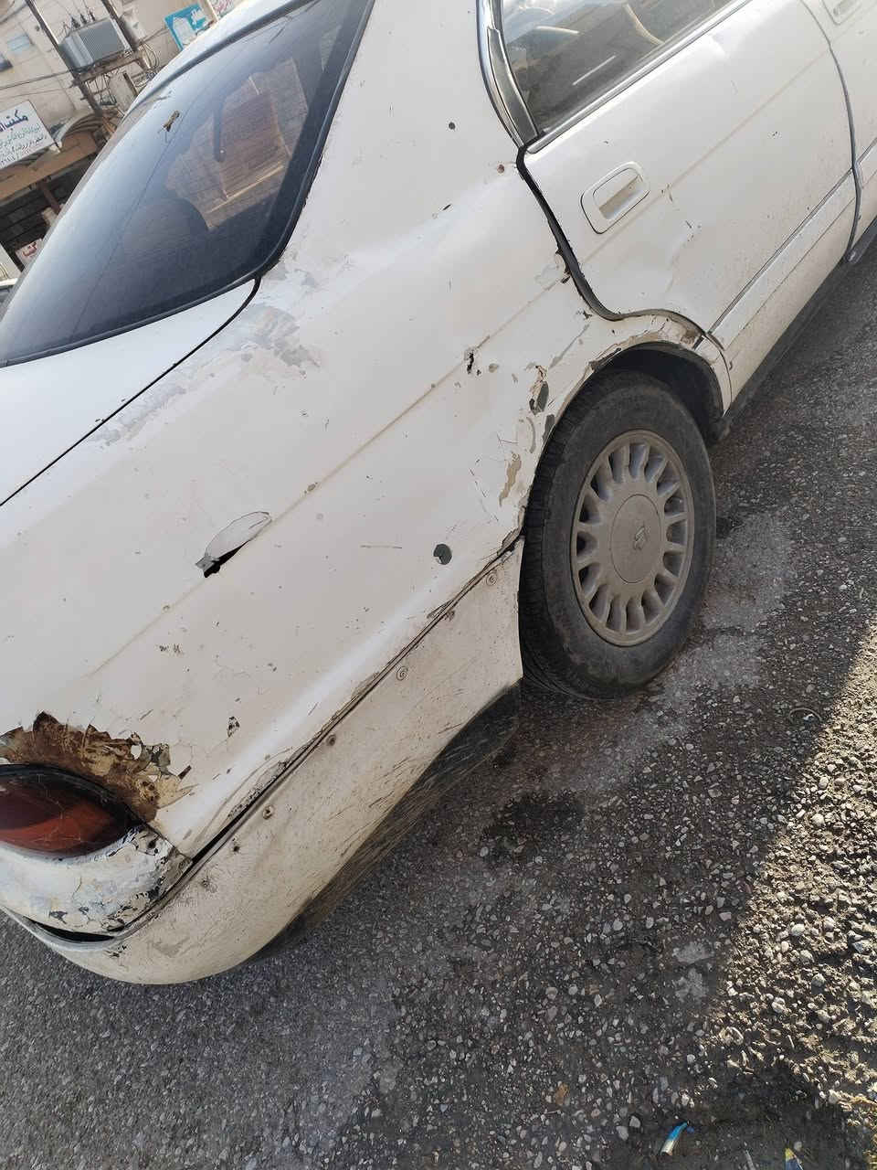 بطة موديل ١٩٩٣ ضرر سقف وجاملغ خلفي اللي بالصور رقم كركوك مكاني موصل السعر 36 وبيها مجال رقم التواصل ***********
