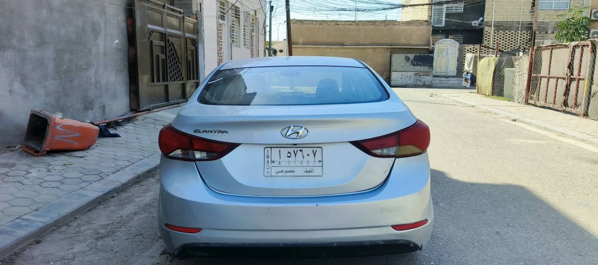 سلام عليكم نتـرا خليجي 
نترا ✅
مديل 15 ✅
خليجي ✅
 كالفه من الضربه فقط كم بارد ✅
  تحكم ستيرن ✅ 
محرك 1.8 ✅ 
مكينة كير ✅
حداديه تبريد كفاله✅
 السعـࢪ 105 وبيها مجال للطيبن الاستفسار اكثر
 ***********
