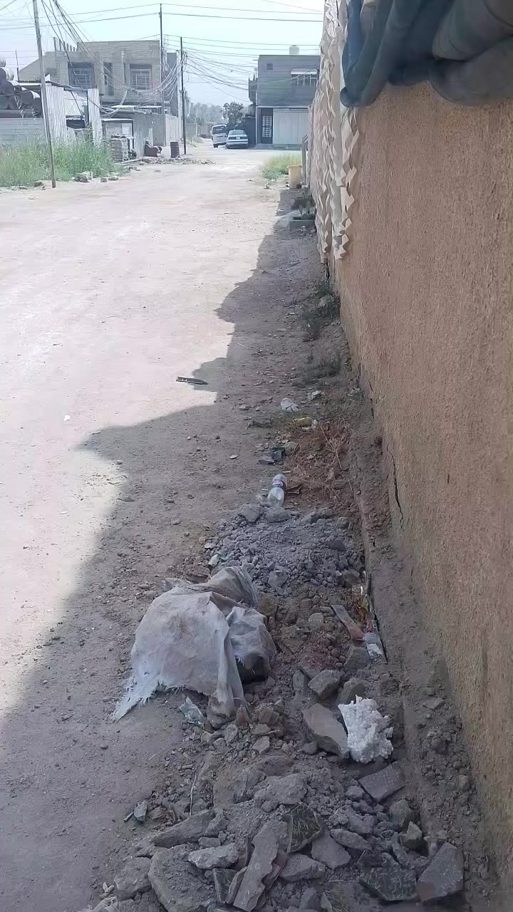 مشتمل+معمل للبيع العنوان المسيب طريق سيد ابراهيم خلف المولد الثانيه البناء بلوك والسقف سندويج عرض الشارع 10 متر المساحه الكليه 200متر سند 25 زراعي للاستفسار الاتصال على الرقم ***********
