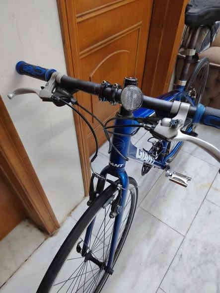 340 الف giant scaepe RX3
شارع فلسطين خلف بانزين خانة المهندسين ***********
