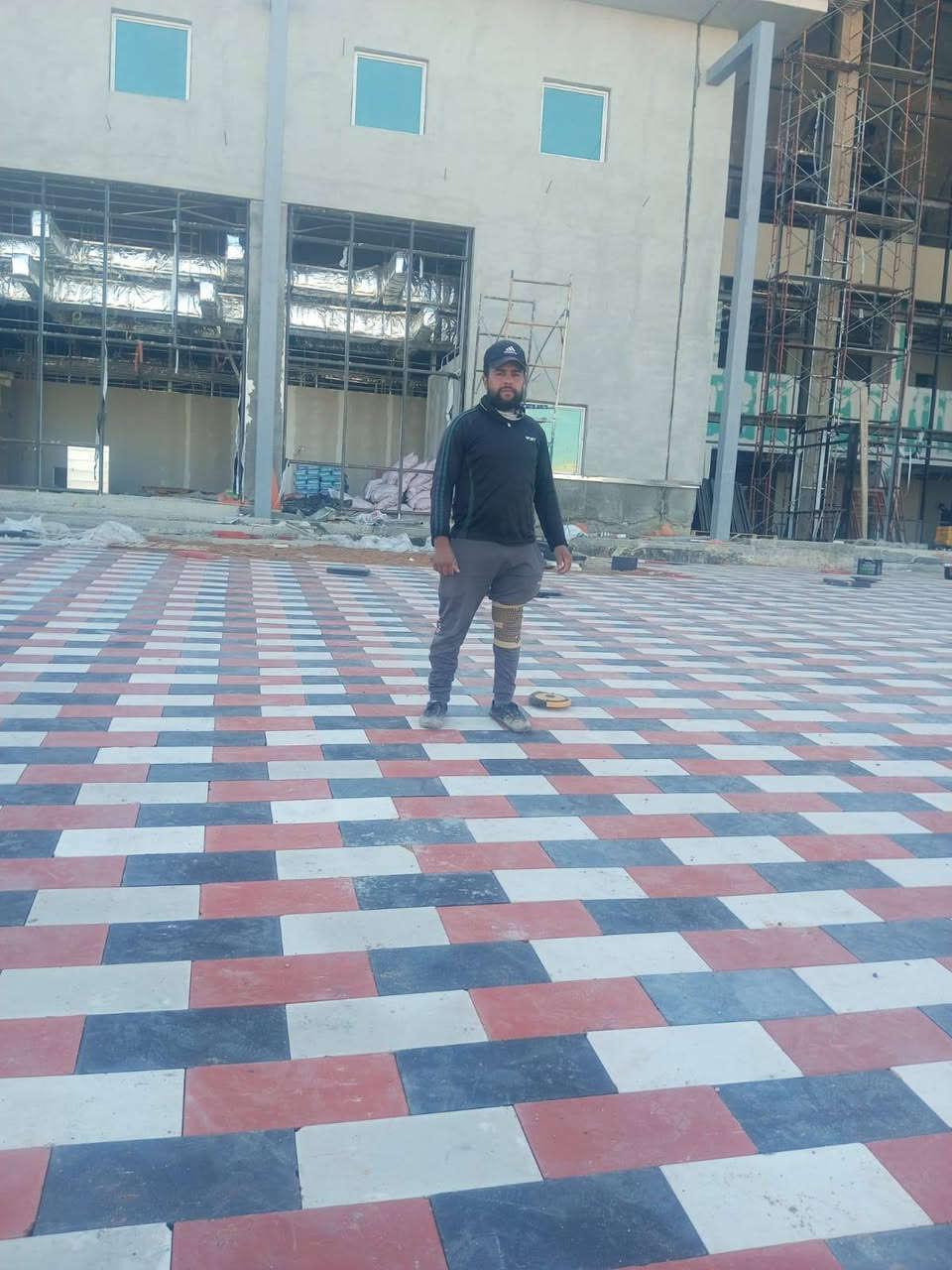 سلام عليكم
عمل انواع المقرنص، والمرمر، والبورسلين، والساقيه
والكربستون ،والبازلت
والرصيف كل شي
يخص عمل الشوارع
والحدائق والدوائر
والمدارس )
​الخدمات الرئيسية المقدمة:
​عمل جميع أنواع المقرنص (الزخارف المعمارية).
​عمل الساقية (نوافير أو ميزات مائية).
​عمل الكربستون (أحجار الرصيف/الحافة).
​أعمال المرمر (الرخام).
​أعمال البورسلين.
​أعمال البازلت.
​عمل الكابات (عناصر التشطيب المعماري).
​ضمان الجودة والالتزام:
​شغل درجة أولى.
​شرط التسليم لمهندس.
​الأمانة في العمل.
​مناطق العمل:
​بغداد وجميع المحافظات.
​للتواصل والاستفسار
​أرقام الهاتف (جميع الأرقام فعالة):
​***********
​***********
​
​نتمنى لكم كل التوفيق والنجاح في أعمالكم!
