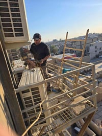 حر الصيف ما يرحم؟  سبلتك تبريده ضعيف أو يسيّل ماء؟ 🥶❄️ ​احنا بخدمتك! ف...