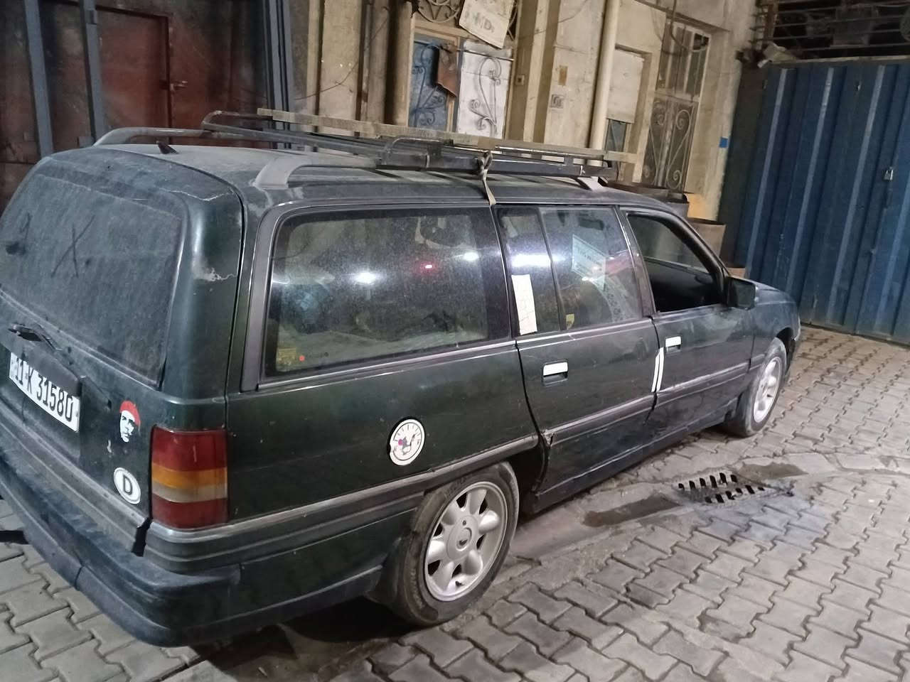 سلام عليكم اوبل اوميكا ستيشن موديل 92 رقم بغداد الجديد كير مكينه ونجي اوتو السياره شغلتين يريدلها بس زوج داريم شفت خلفي وشيال كاردن ويل كب بلادي سياره بلاديه ممبدل اي قطعه بيها فقط جارده  عنوان بغداد النهضه باب الشيخ رقم ***********  سعر 31 وبيها مجال تحويل ثاني يوم

