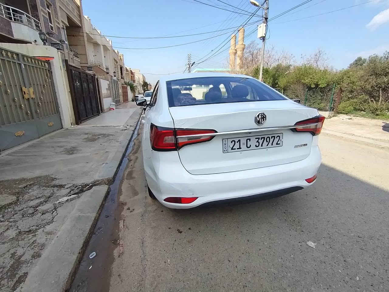 Mg5 2020
ستاندارد گيرو مه كينه ته قه و ره قه به شه رت  ٣پارچه ي هه يه بونيت به بي ژوري به به ي ئيرباگ سندوق ژوري گرتيه ده رگه ي پشت سه كن دوسه له سونه ره كه دياره هه نده ك سارده كوتي هه يه. 
سه نه وي هه تا ٢٠٢٧ مانگي ١٠
هه زه كراوه. 
٢٠٠ هه زار غرامه ي له سه ره.
شوين: هه ولير 
ژ.م: *********** أربيل, العراق
