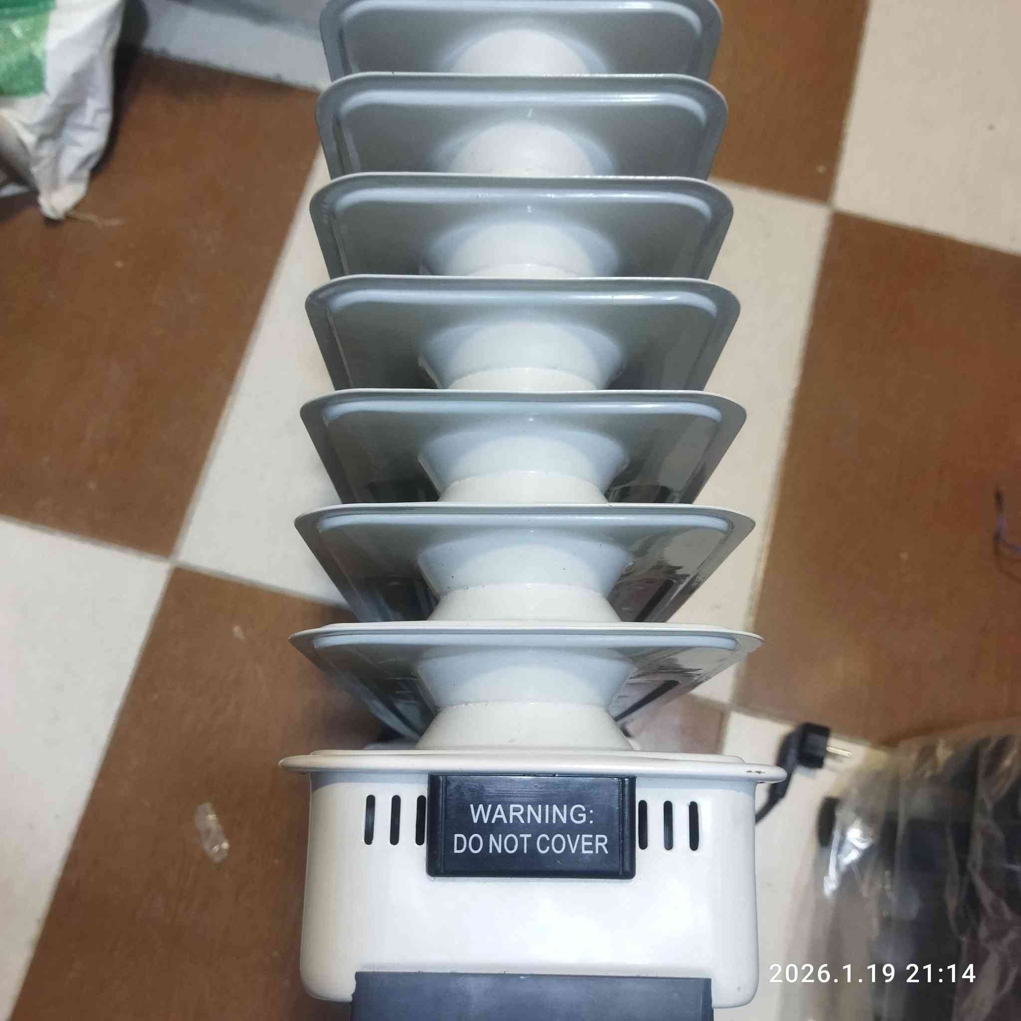 صوبه زيتي حجم كبير 13خانه ماركه جنيرال 2سرعه بيها اوتماتيك تحكم في درجة الحرارة وبيها ڤان تدفئه  شغاله شرط الفحص مستعمل قليل نضافه كما موضح بالصورة السعر 50 عنواني اربيل داره توو يوجد توصيل داخل اربيل فقط حسب المناطق


**إذا كنت صاحب هذا الإعلان وتريد حذفه لأي سبب، رجاءا أرسل رسالة إلى الدعم الفني**