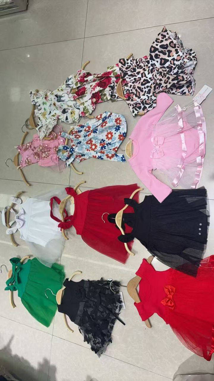 🔥 ملابس أطفال مشكلة 🔥
من عمر سنة لحد 10 سنوات 👕👖
شليف 500 قطعة مناسب للتجار وأهل البيجات

✅ موديلات مرتبة وأسعار جملة
✅ كل ما تزيد الكمية يقل السعر 🔥
✅ شحن لكل المحافظات

للطلب والاستفسار راسل واتساب 📲
***********
