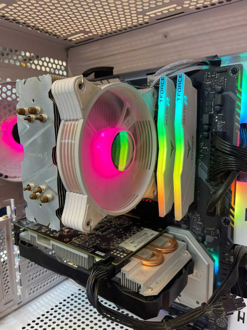 تجميعة pc للبيع
المواصفات
Ci5 10400f 
Rtx 2060 6gb
Ram 16gb
Ssd 512gb
700w
B560
Case 4fan rgb
السعر 750,000
العنوان بغداد الكرادة شارع الصناعة مقابل الجامعة التكنولوجية


**إذا كنت صاحب هذا الإعلان وتريد حذفه لأي سبب، رجاءا أرسل رسالة إلى الدعم الفني**