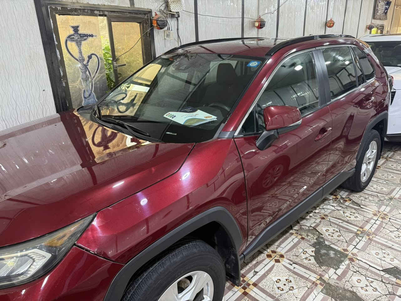 راف فور 2021 xle فول الفول حادث امامي ايرباك استيرن صبغ جاملغ فقط السيارة جاهزة ومناقصهة شي سلايد وصندوك كهرباء و3 رادارات وتدفئة ستيرن وكشنات ونظام توقف ذاتي واطفاء وتشغيل عالبريك وسعرها مناسب مستعجل بالبيع بدون مراوس السعر 195$ ***********
