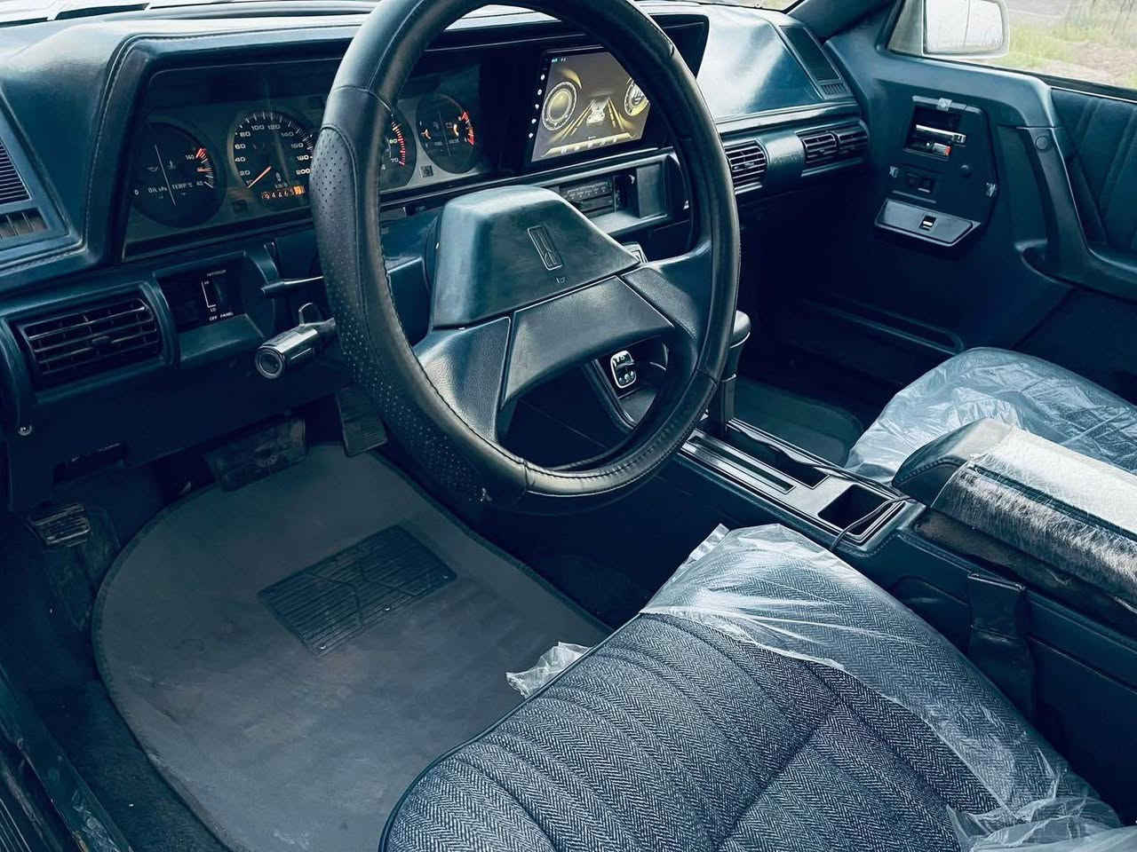 ( السلام عليكم )

اولدز للبيع موديل ٩٠ سياره رقم نكليزي نينوا بسمي تحويل ثاني يوم سيارة بلاديه  كير محرك كفاله بيه بس بنيد وقبق جنطه صبغ اثر جراد فقط سياره اي ضربه مابيه بلاديه مابيه نقص سياره جديده واحله من صور تبريد شغال صدره كله جديد تخم تاير جديد شاشه كامله سياره ع اخر حبايه /السعر ( 57 )وبيه مجال للشراي /العنوان /بغداد /حي الجهاد /
الاتصال. ع الرقم ( *********** ) هاذا ثاني بس واتساب ( *********** ) بغداد, العراق
