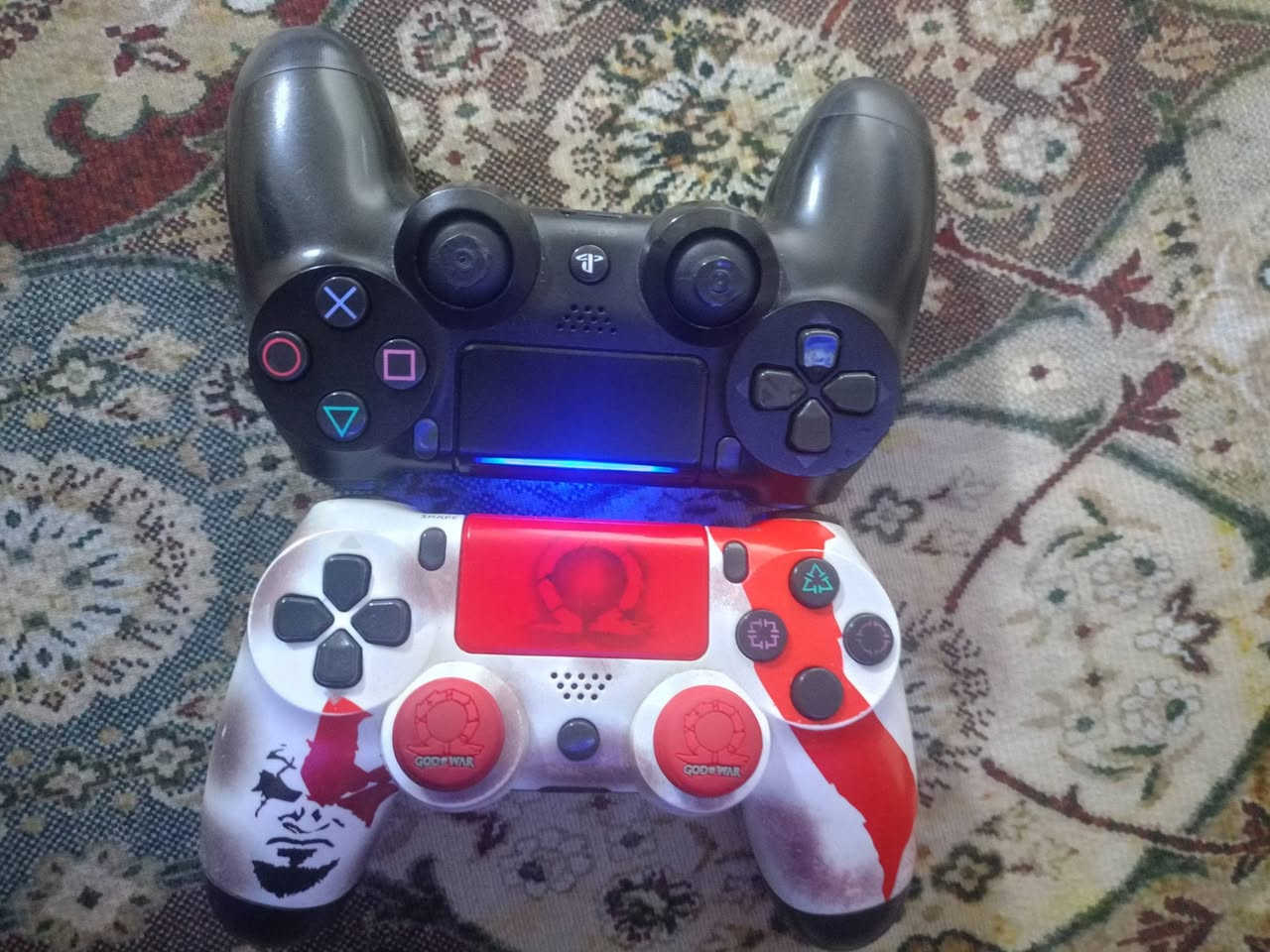 السلام عليكم
ابلي فور 4 سلم نضيف جدآ للبيع


**إذا كنت صاحب هذا الإعلان وتريد حذفه لأي سبب، رجاءا أرسل رسالة إلى الدعم الفني**