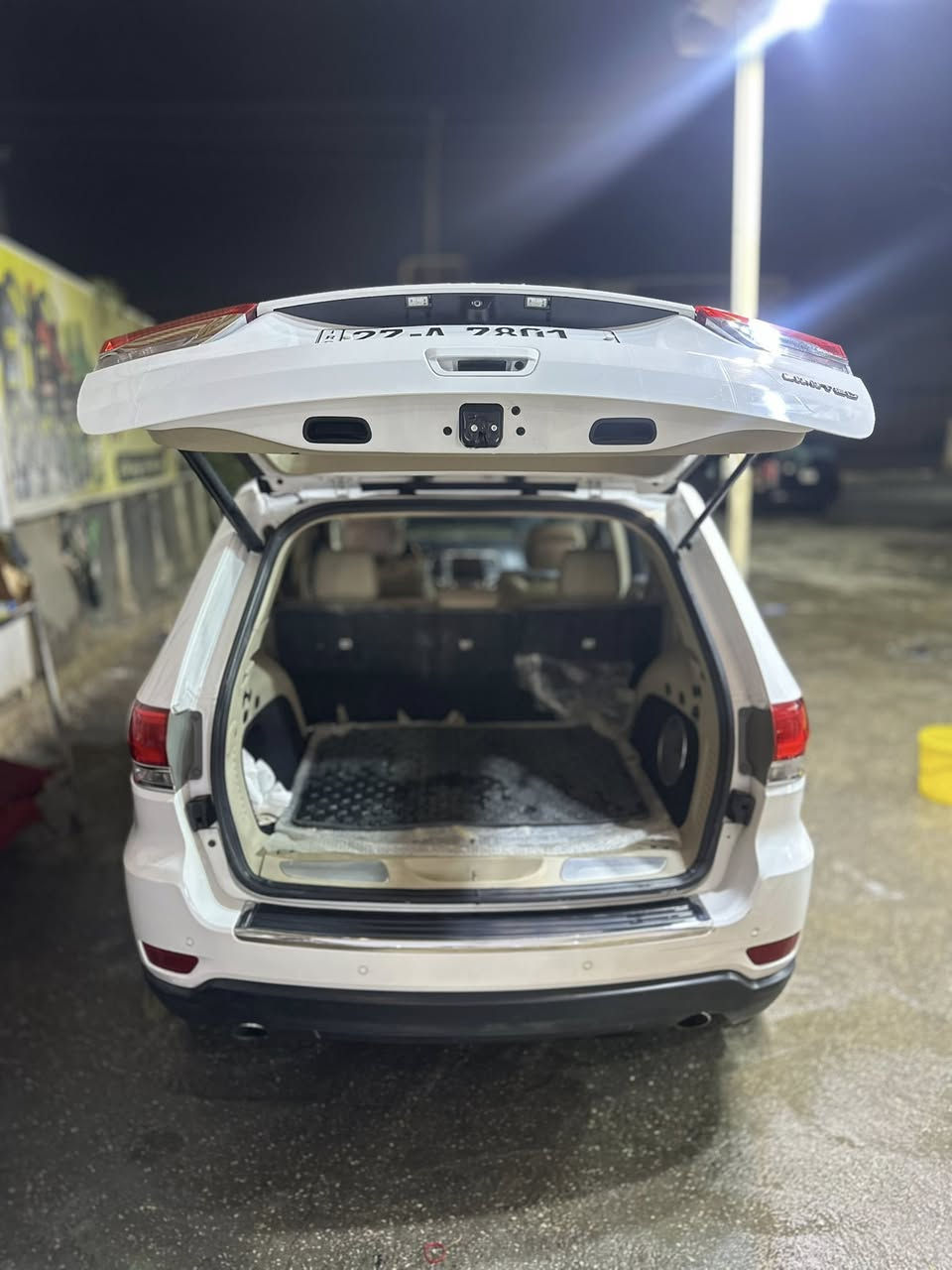 سلام عليكم جيب لاريدو وارد امريكي مديل 22اصل 15 سياره فول موصفات لمتت سياره جديد وجهازه من كلشي حداده تخم تايرات رقم ذي قار تحويل مباشر سياره بيه جاملغ خلفي وباقي كفال عامه مكان سيارت ذي قار حي اور سعر 185وبيه مجال شراي يتصل ع هاذه رقم ***********
