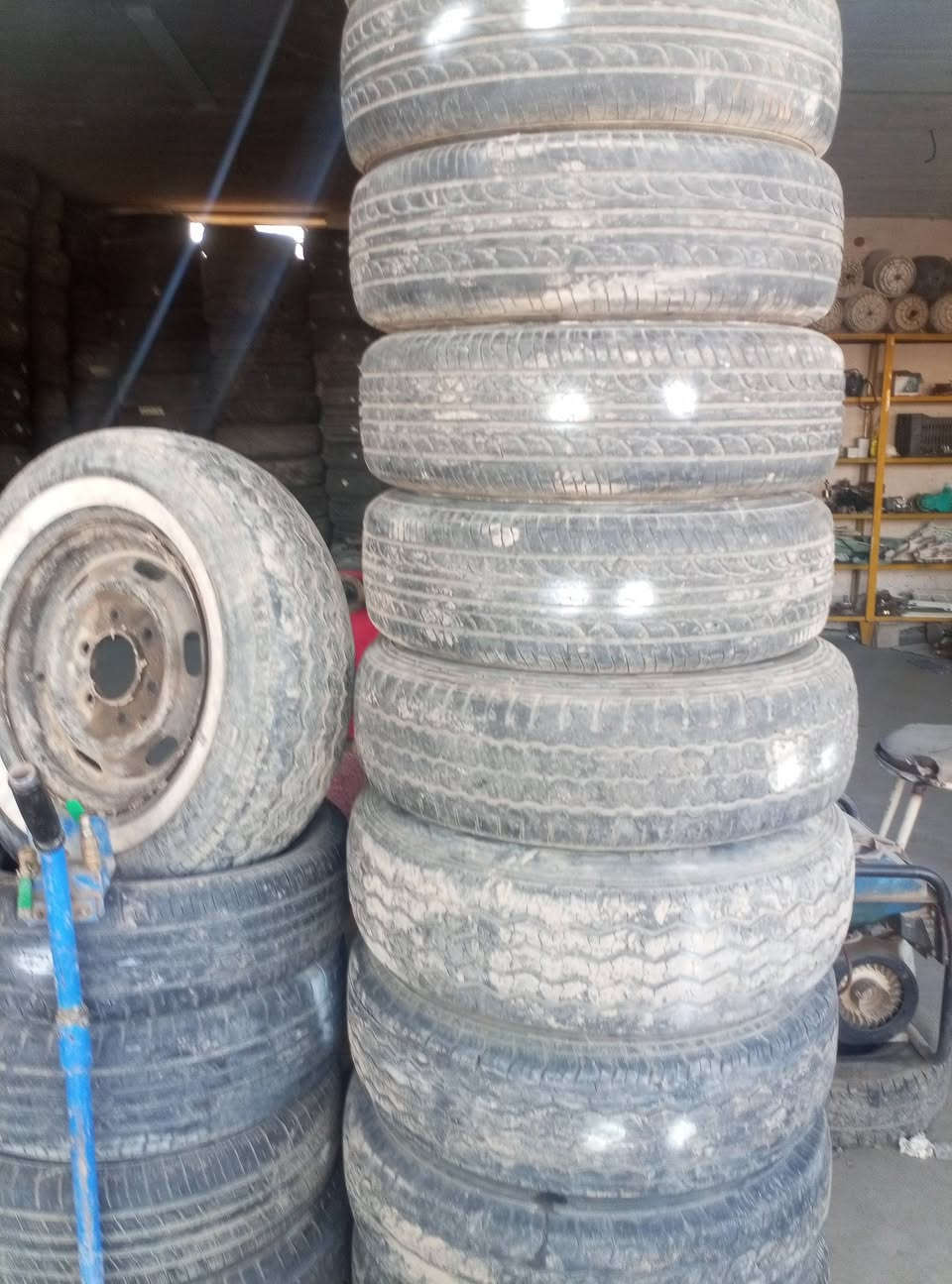 وجبة جديدة تايرات مستعملة واسعار مناسبة العنوان جنوب الموصل ناحية الگيارة قرية الجدعةالشارع العام
يوجد شد وبلنص 
للاستفسار الاتصال على الرقم ***********
