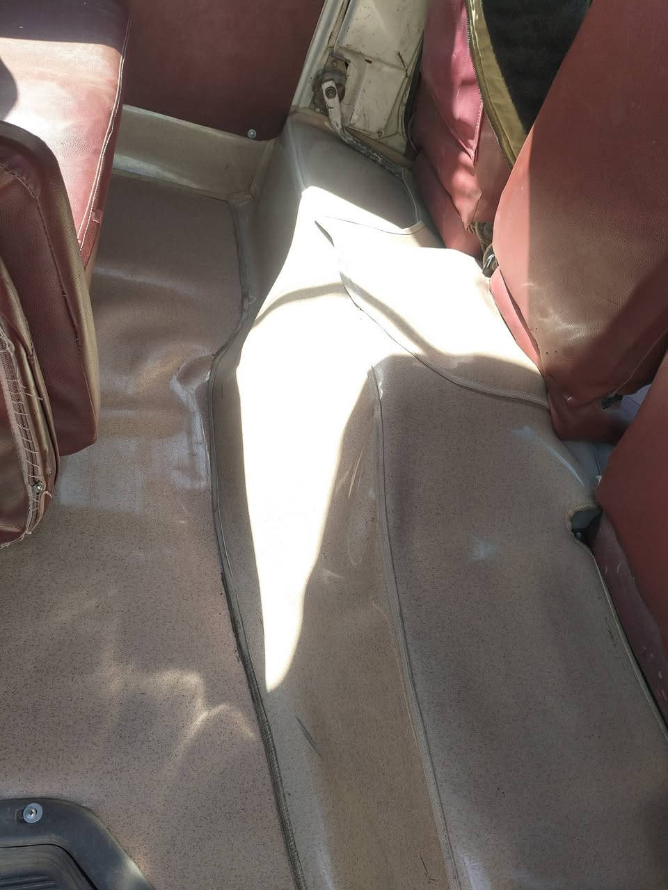 السلام عليكم سياره فتون 2014 حره السعر 58 وبيها مجال مكاني نجف ***********
