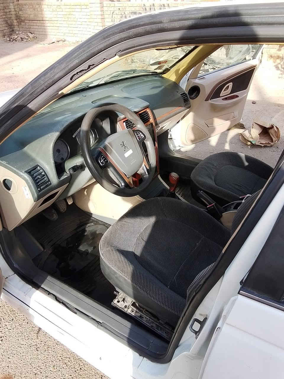 السلام عليكم
بيجو بارص للبيع السيارة مكفولة كفاله عامه عده البنيد مبدل فقط 

كير + محرك مكفول ١٠٠٪  تبريد ثلج 

رقم انكليزي جديد غرامة صفر تحويل ثاني يوم
 السعر 63 وبيها مجال بسيط 

العنوان بغداد الكرادة 

***********
