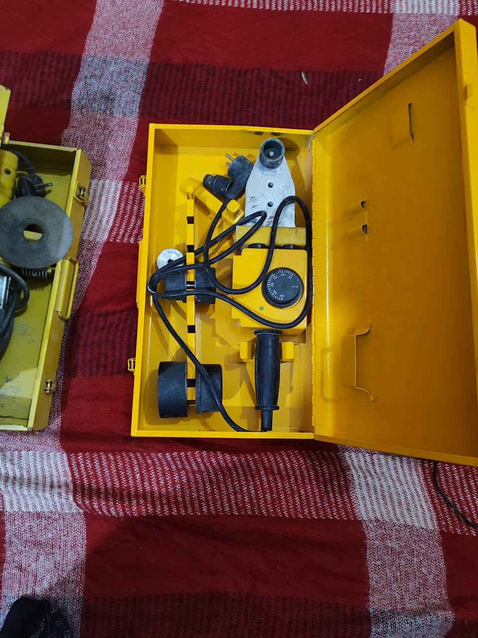 كاويات البيع وحدة پ٢٠.   تلفزيون پ٣٥ سنك واحد پ٨  ميز خشب تزكام پ٣٠ وبيهن مجال


**إذا كنت صاحب هذا الإعلان وتريد حذفه لأي سبب، رجاءا أرسل رسالة إلى الدعم الفني**