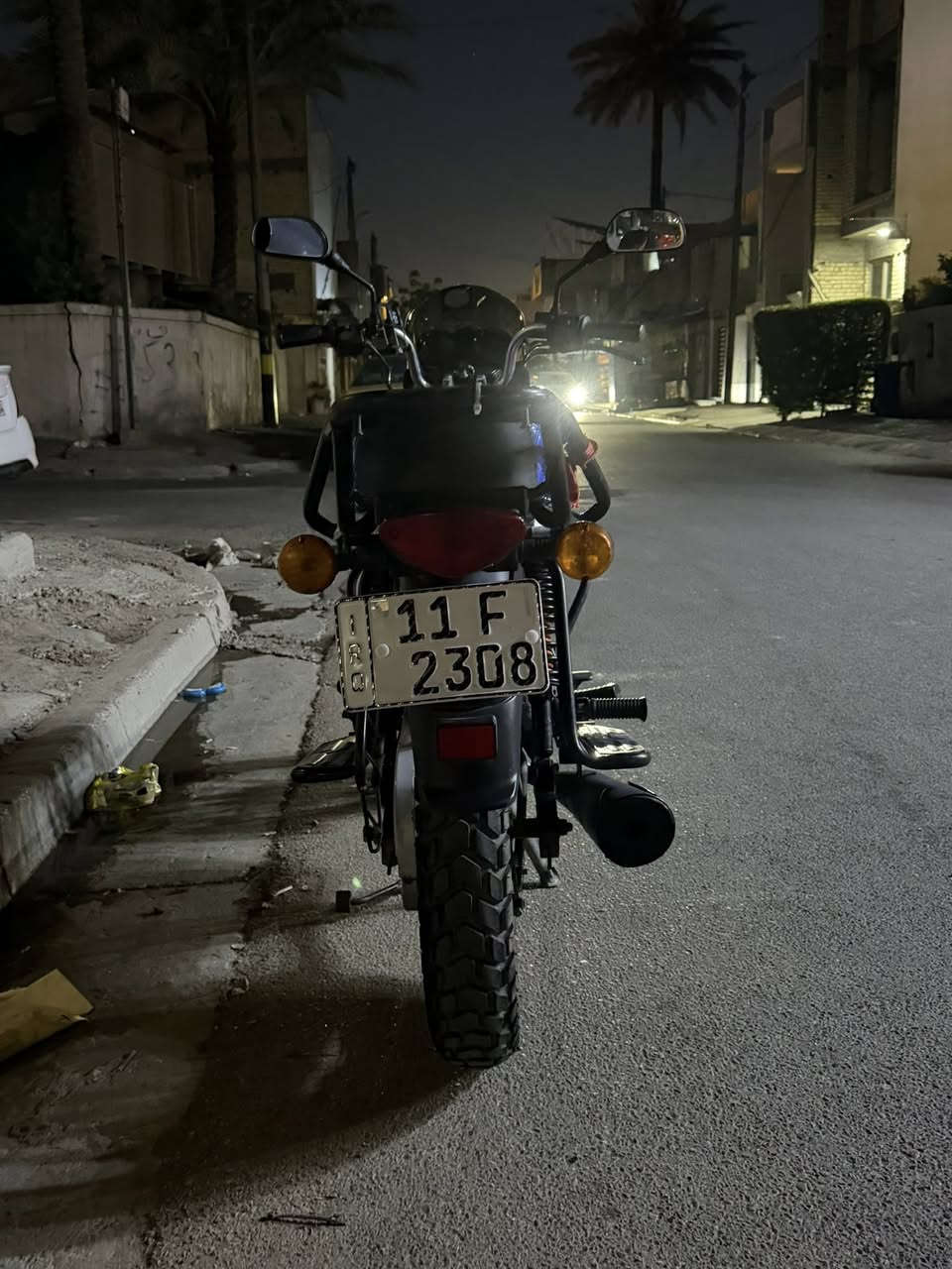 السلام عليكمً بوكسر موديل 22 شكل ل23 نازله 23  مرقم لوحه وسنويه باسمي  تحويل ثاني يوم هزه جديده رقم مميز رباعي مكاني (مكفوله كفاله عامه ماشيه 29 حقيقي)ً مكاني الحريه
***********
