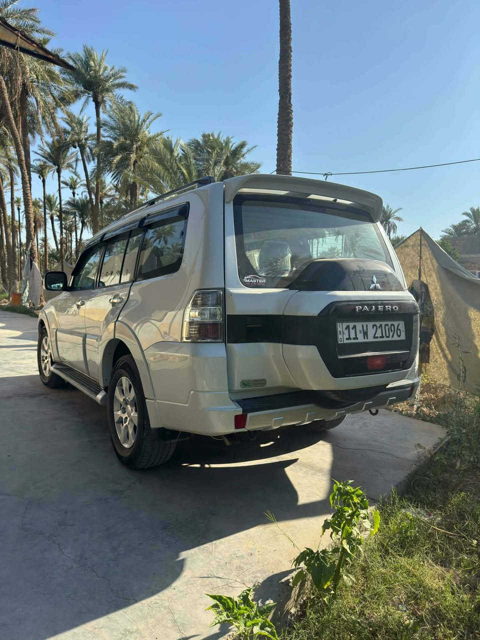 السلام عليكم باجيرو لبيع موديل ١٥سياره جديد مكفوله حبتور بغداد بسم ابن عمي الاتصال ***********
