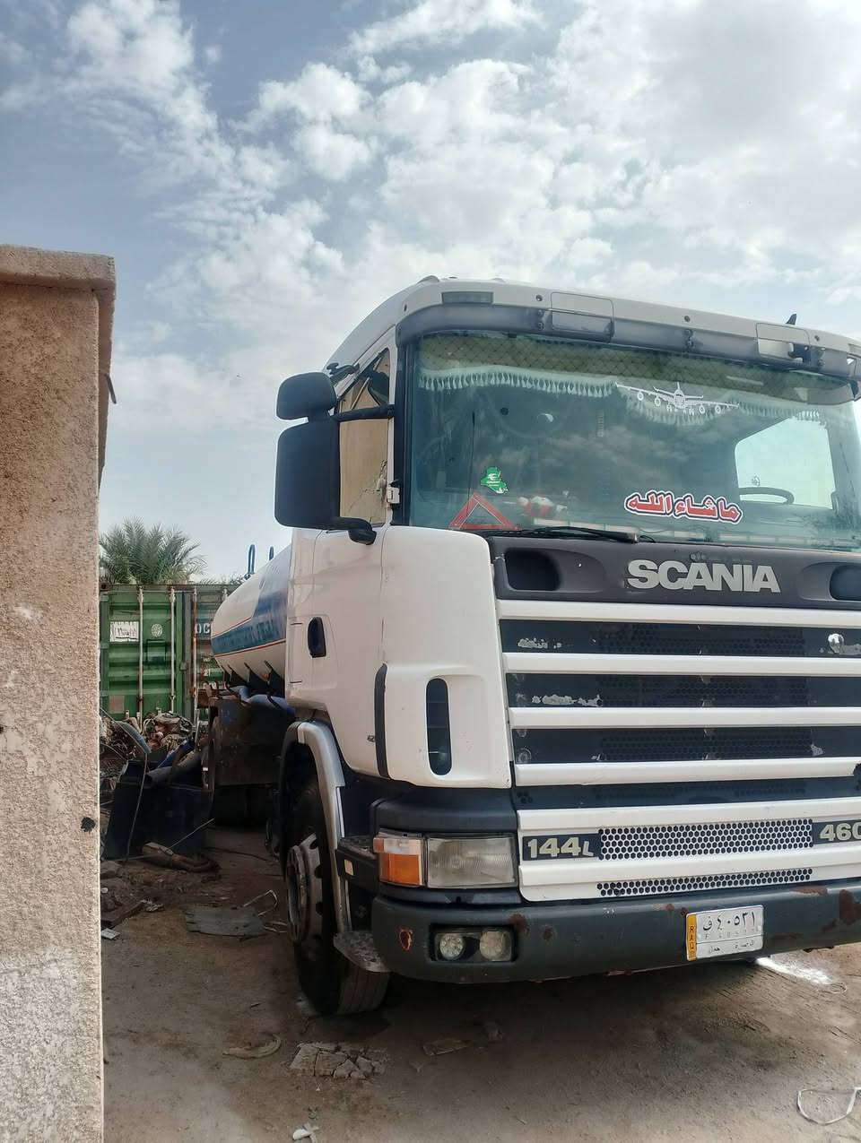 سلام عليكم للبيع سكانيه 2001مكينه نجكتر لا تنقيص ولا تبخير كير 4*4سبرنك كدام جوبلس خلفيٍ تخم تاير سياره مطوله سياره جديدة احلا من صور تانكي 17سياره جاهزه مانقصها برغي تانكي مغلون دبل شاصي رقم بصره تحويل ثانيوم سنويه ما صاقطه ***********
