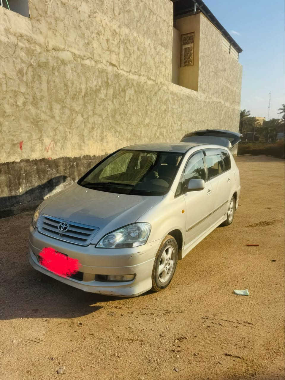 السلام عليكم ابصم مديل 2001 اصولي بيع صبغ ابيع احزام مكينه مكفوله بس الگير تعبان يرادله تبديل ابيع على الموجود السياره حلو ناقصها كير فقط تايرات جدد 
بيع مستعجل 100 العنوان البصره للاستفسار *********** البصرة, العراق
