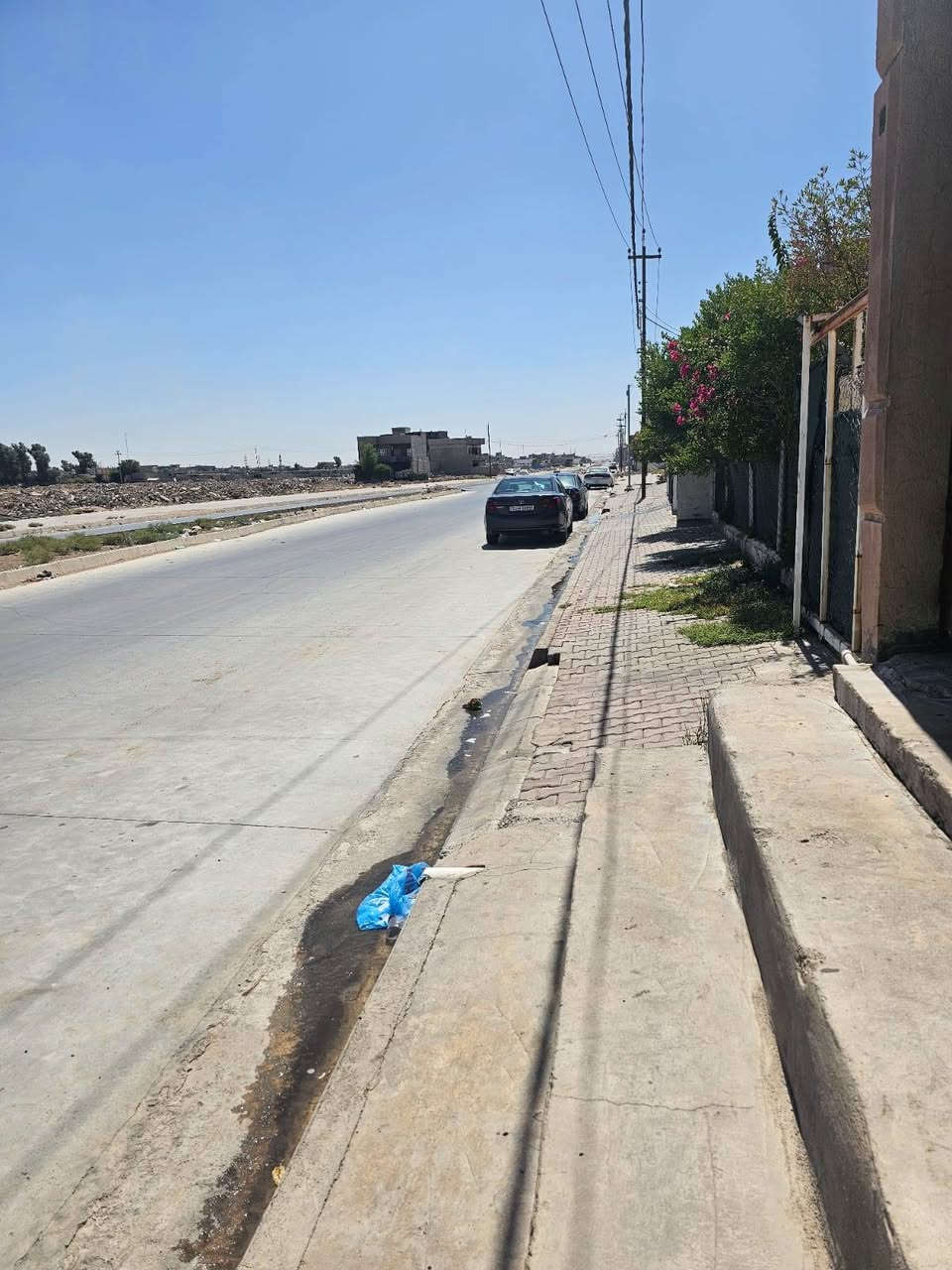 دار ١٠٠مربع طابقين طابو فووول درج داخل للبيع بال٥٥ على سايدين  شارع الراشدين موقع مميز سعر ١٠٥ مع مجال للمعلومات اتصال على***********
