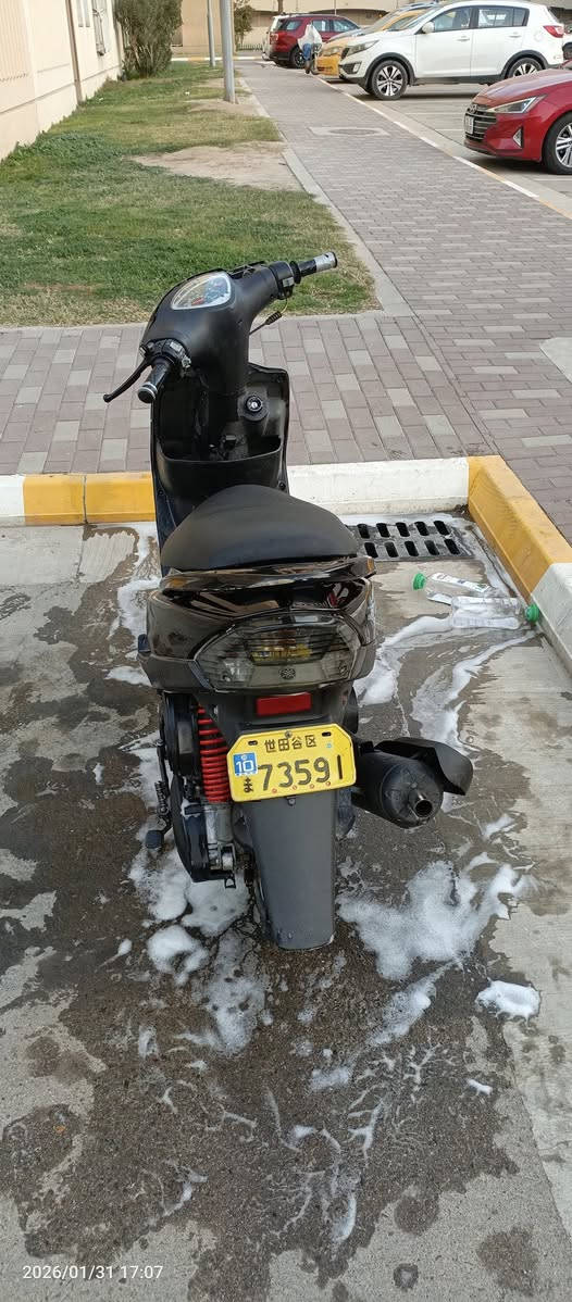 سلام عليكم  دراجه مكس عدله كابريتر  الدراجه خير من الله  نقص بس دبلاات امامي قفط رقم ***********
