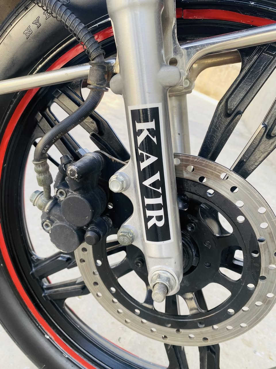 سلام عليكم للبيع كاڤير ايراني اصل بعده صفر محرك برغي منه ممفتوح نضافه فولل ماطور كله بلادي محرك 200ccكهربائيات كله شغال اي نقص مابي شراي سعره مليون او 100 بي مجال خابرني هاذه رقمي ***********واتساب موجود!
